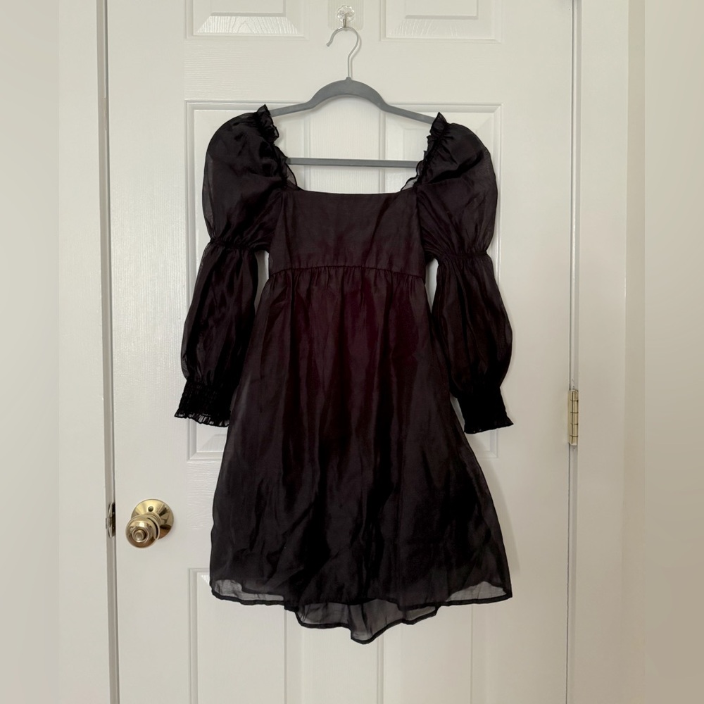 Elegant Black Backless Dress with Tie-Back